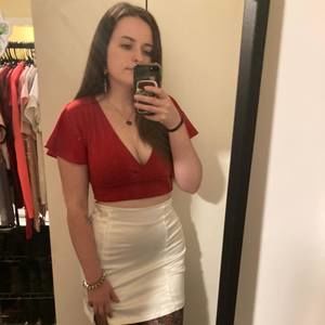 Meet your Posher, Selina